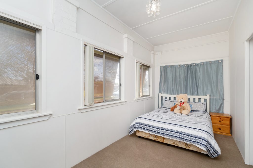 89 Bridges Street, Temora NSW 2666 - photo 13