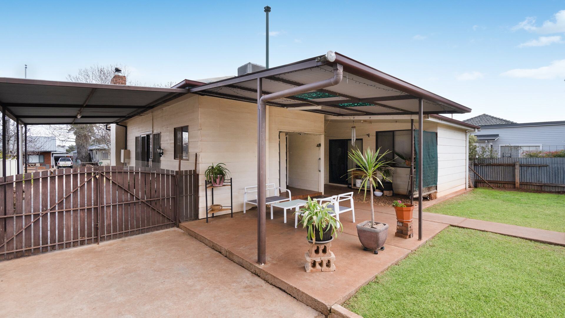 89 Bridges Street, Temora NSW 2666 - photo 16