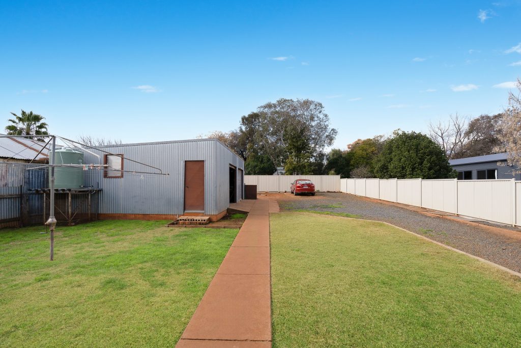 89 Bridges Street, Temora NSW 2666 - photo 18