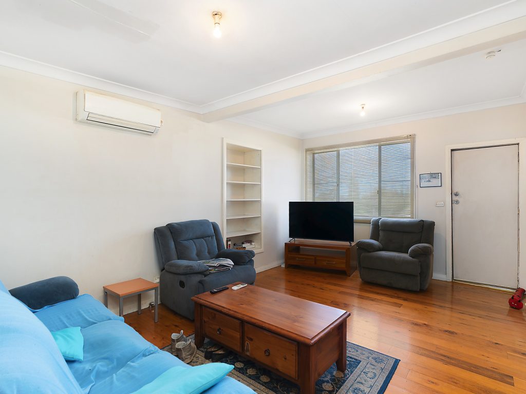37 Roslyn Street, Narrandera NSW 2700 - photo 4