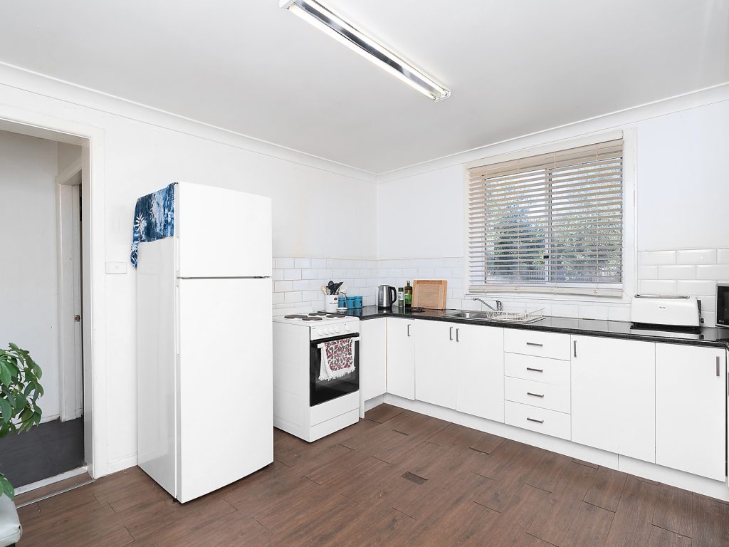 37 Roslyn Street, Narrandera NSW 2700 - photo 5