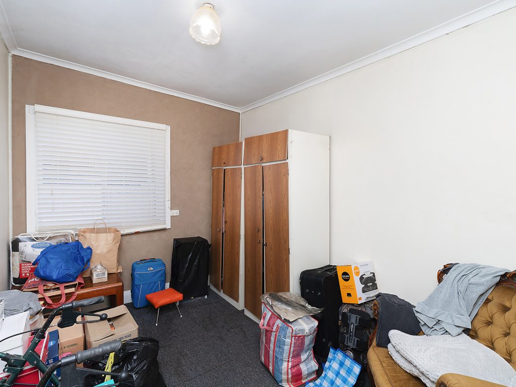 37 Roslyn Street, Narrandera NSW 2700 - photo 8