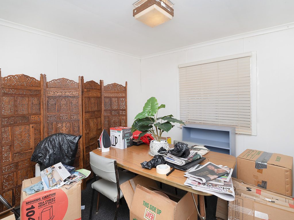 37 Roslyn Street, Narrandera NSW 2700 - photo 9