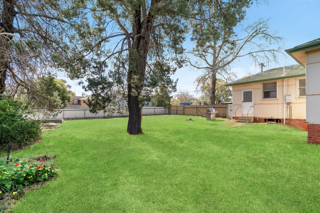 34 Frederica Street, Narrandera NSW 2700 - photo 11