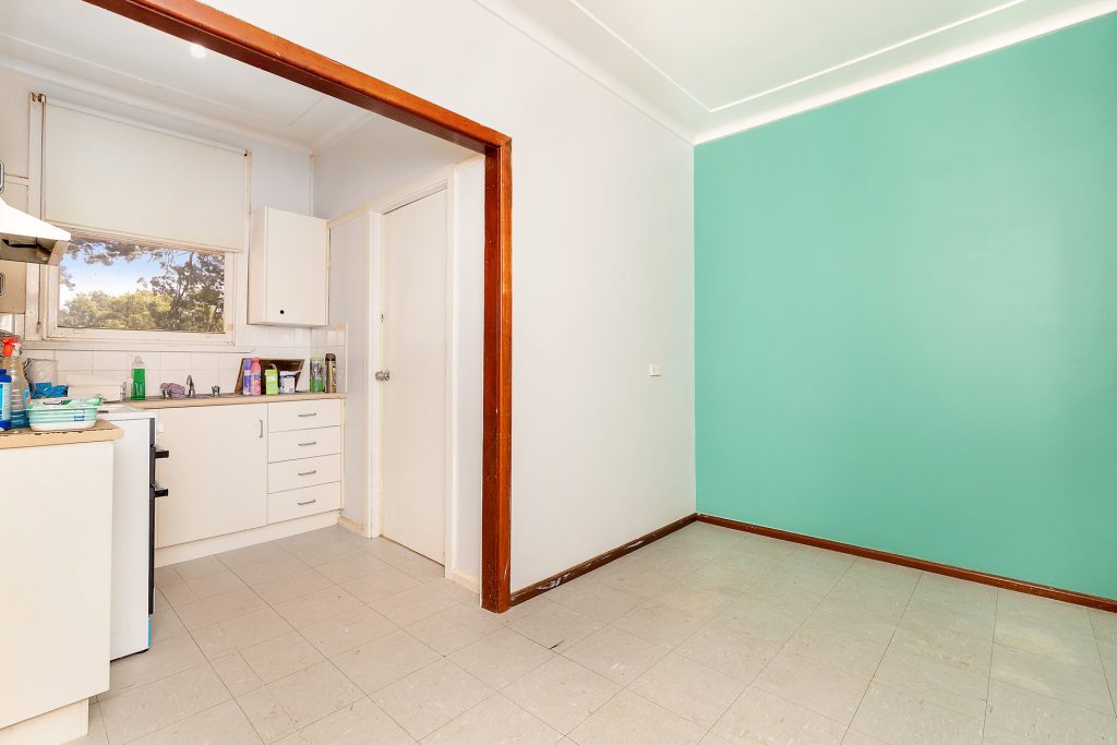 34 Frederica Street, Narrandera NSW 2700 - photo 8