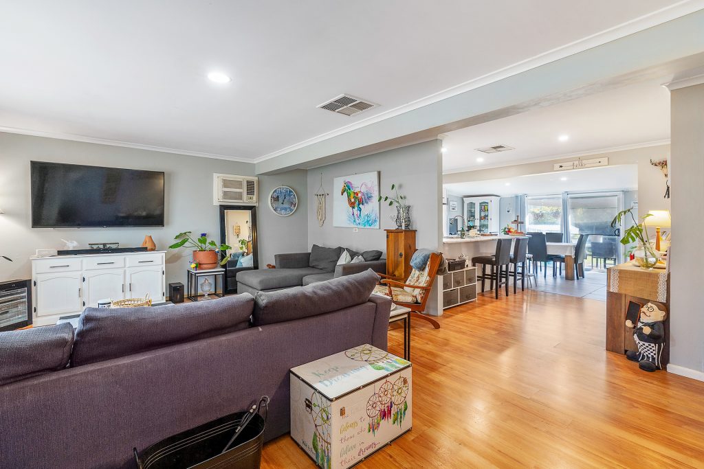 28 Ariah Street, Beckom NSW 2665 - photo 4