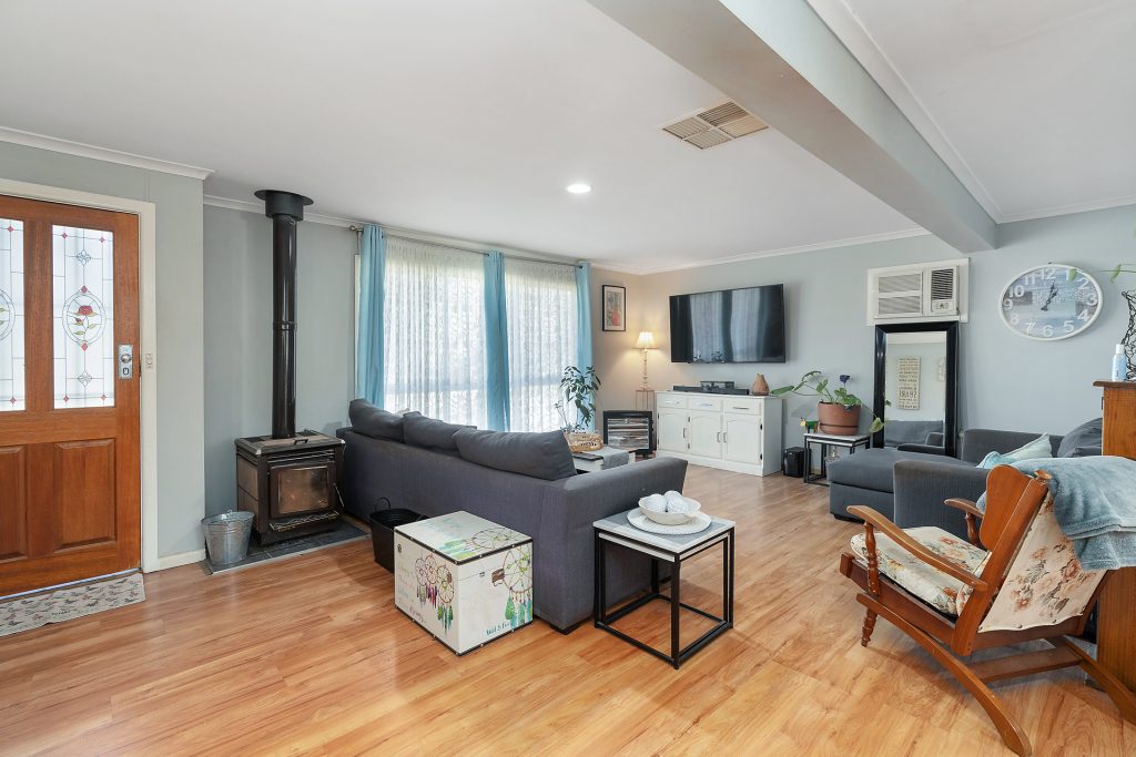 28 Ariah Street, Beckom NSW 2665 - photo 5