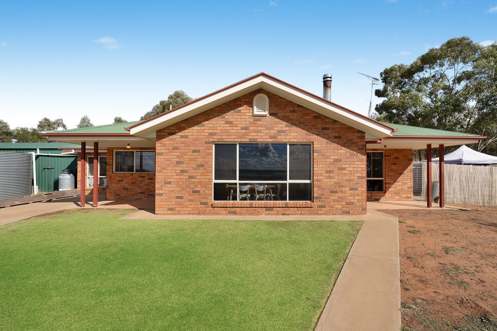 Sold - 1 Ridgeview Road - New Property in Narrandera - Real Estate by Leisa Williams
