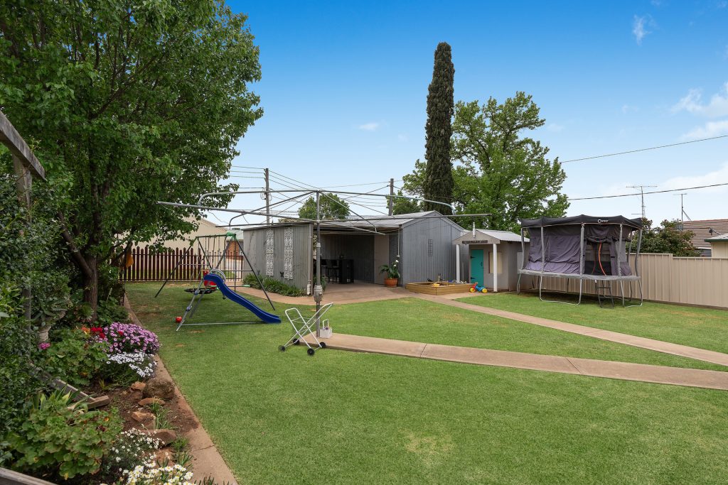 47 Coolibah Street, Leeton NSW 2705 - photo 15