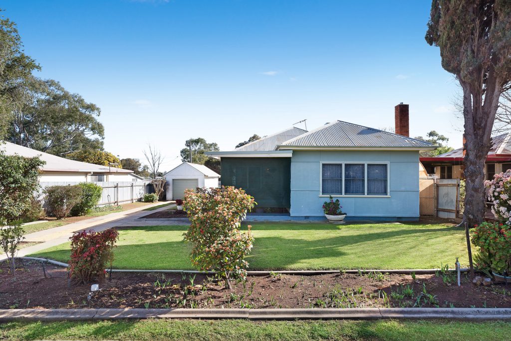 21 Cherry Avenue, Leeton NSW 2705 - McGrath Riverina