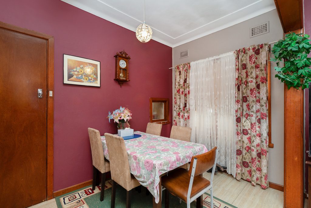 21 Cherry Avenue, Leeton NSW 2705 - photo 7