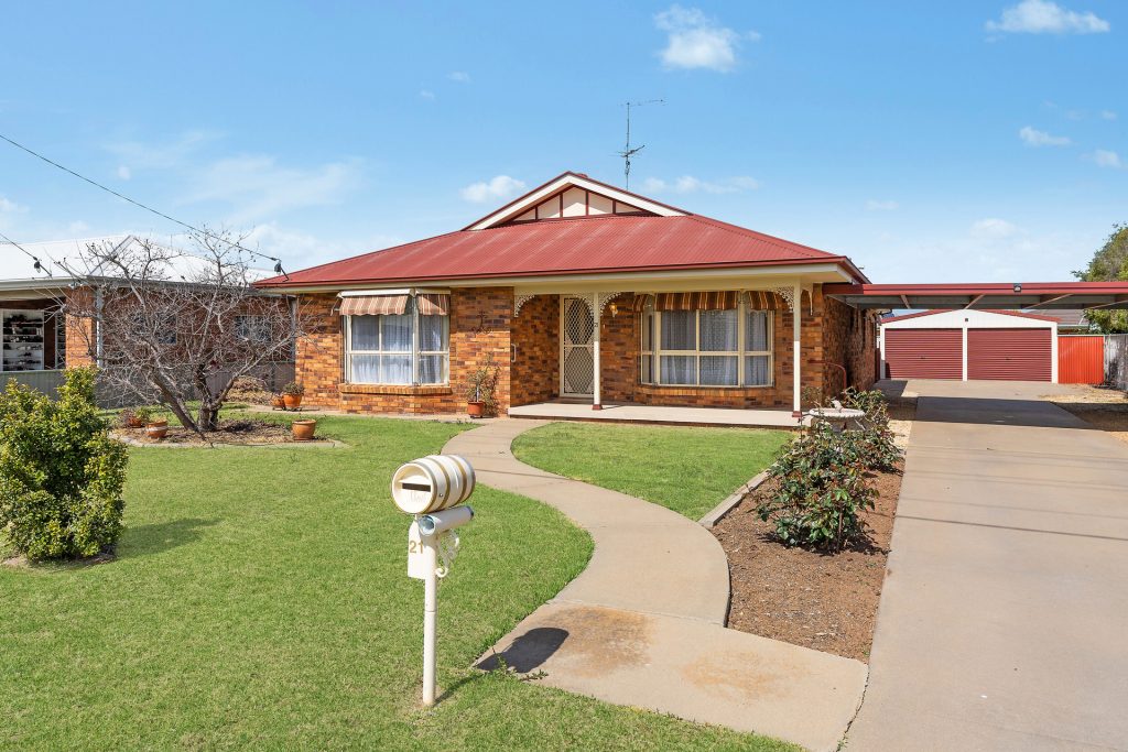 Sold - 21 Boronia Road - New Property in Leeton - Real Estate by Julie Valenzisi