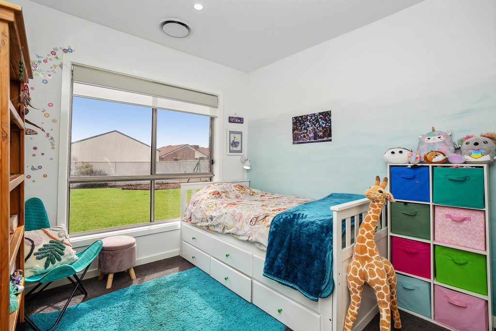 22 Carrington Drive, Leeton NSW 2705 - photo 13
