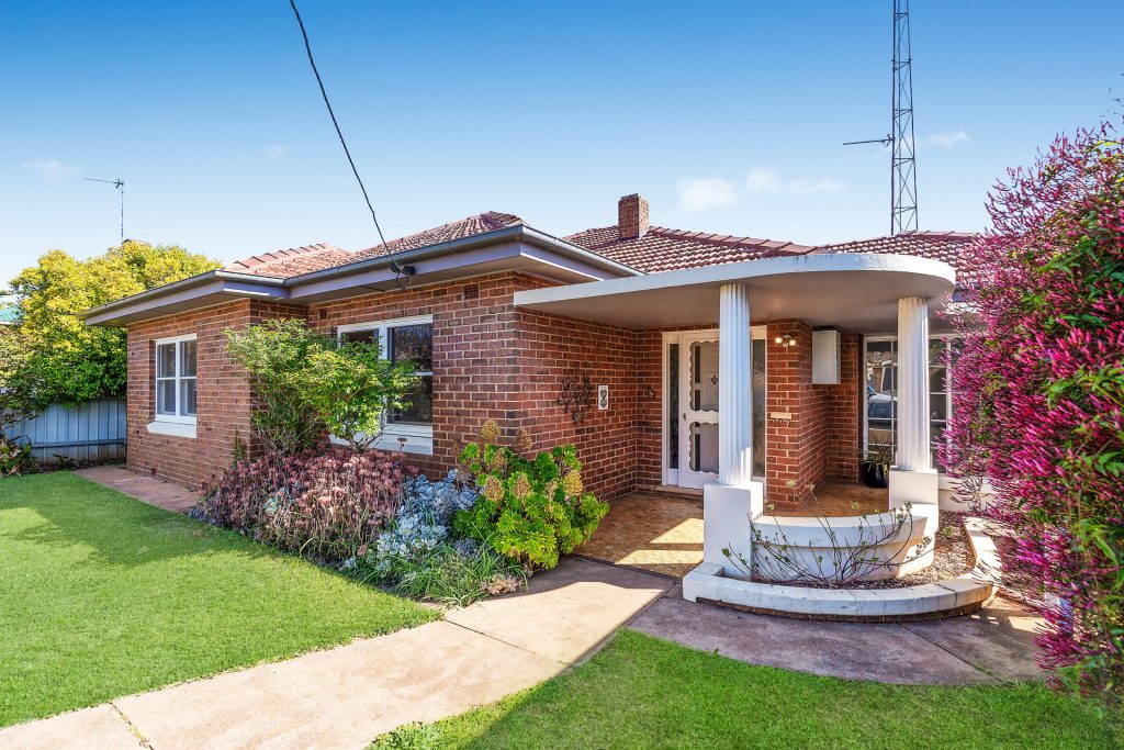 86 Bridges Street, Temora NSW 2666 - McGrath Riverina