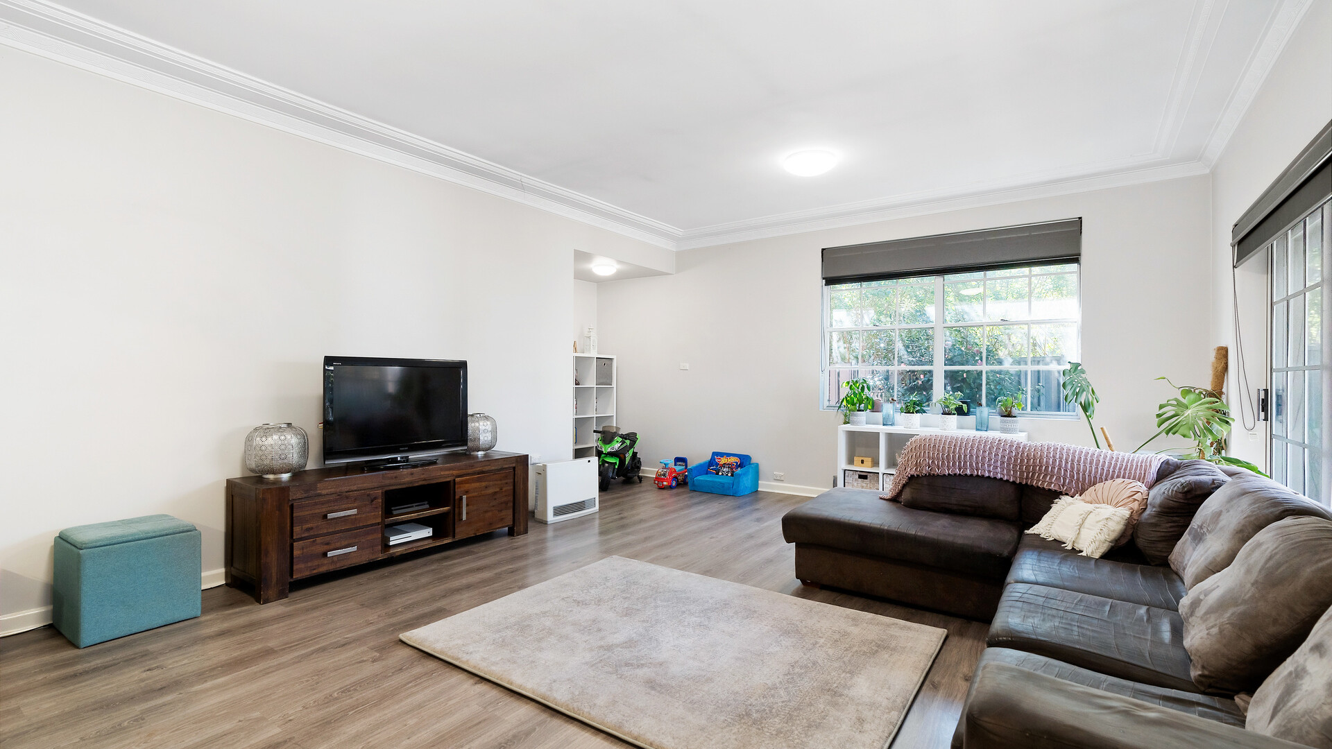 86 Bridges Street, Temora NSW 2666 - photo 4
