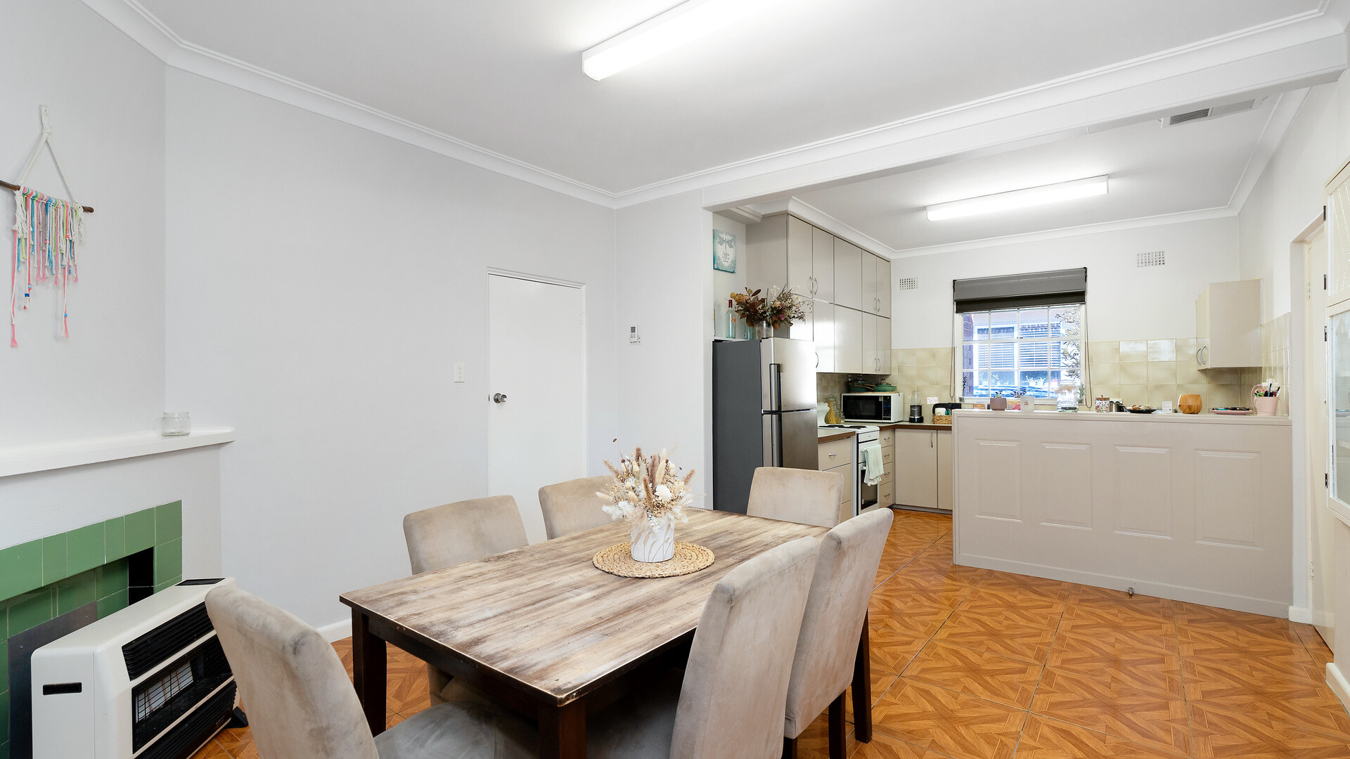 86 Bridges Street, Temora NSW 2666 - photo 5