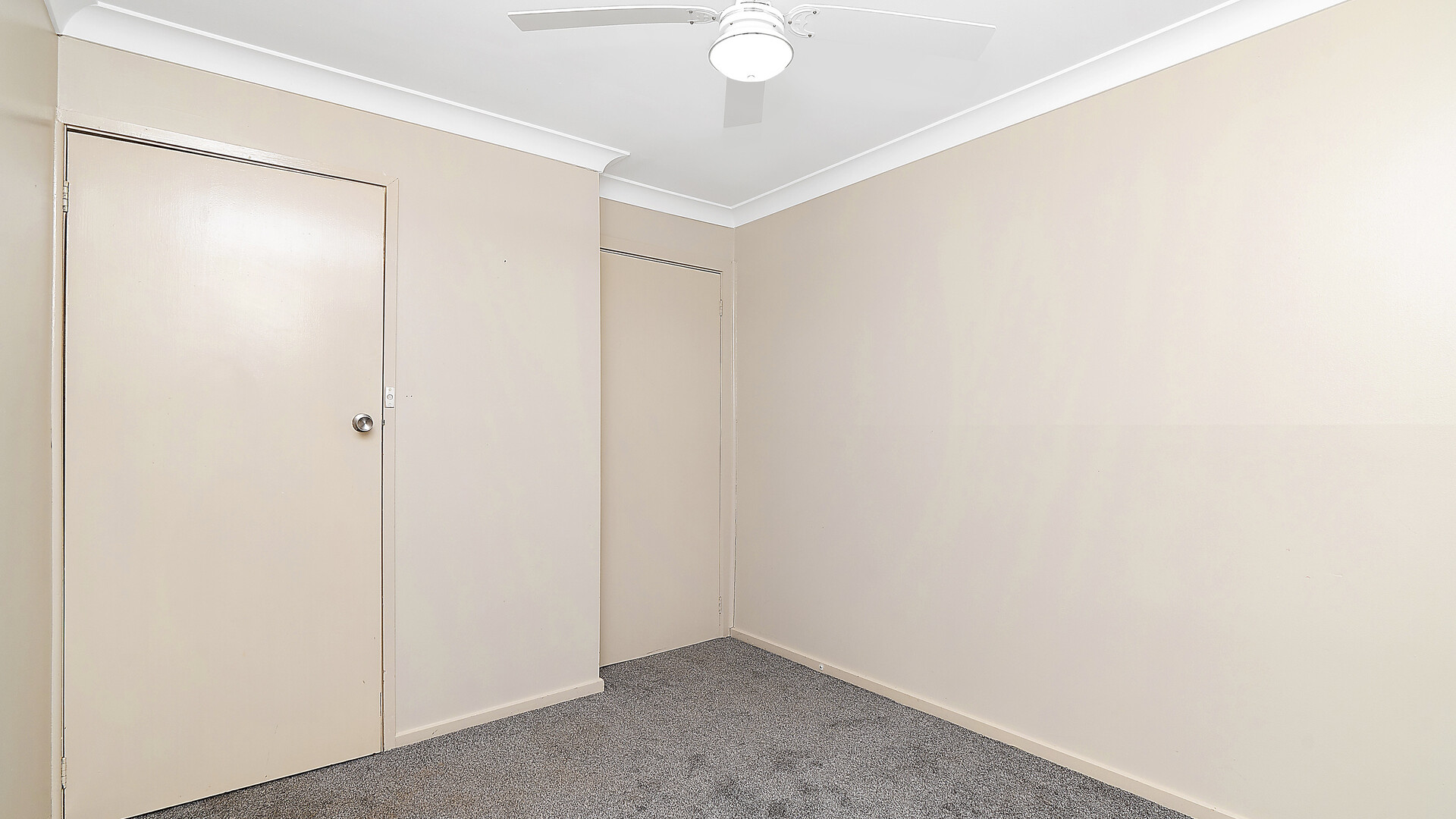 10 Helenor Crescent, Narrandera NSW 2700 - photo 15