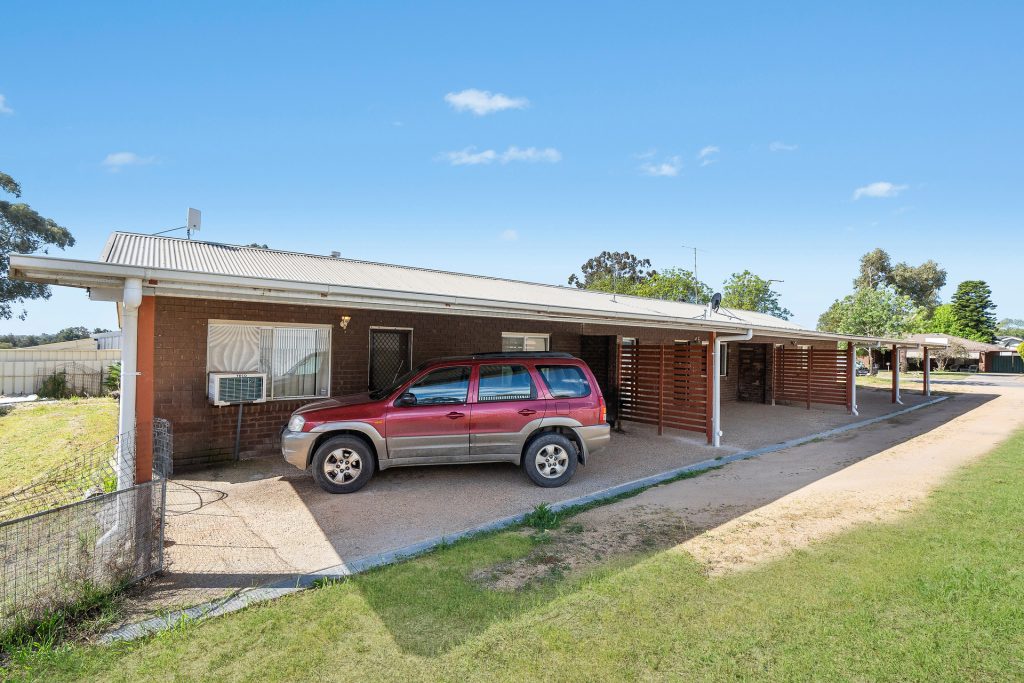 10 Helenor Crescent, Narrandera NSW 2700 - photo 20