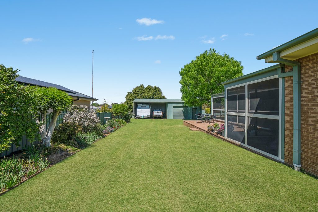 8 Kiesling Drive, Narrandera NSW 2700 - photo 20