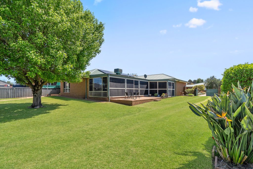 8 Kiesling Drive, Narrandera NSW 2700 - photo 21