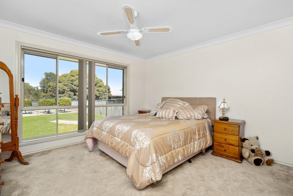 8 Kiesling Drive, Narrandera NSW 2700 - photo 9