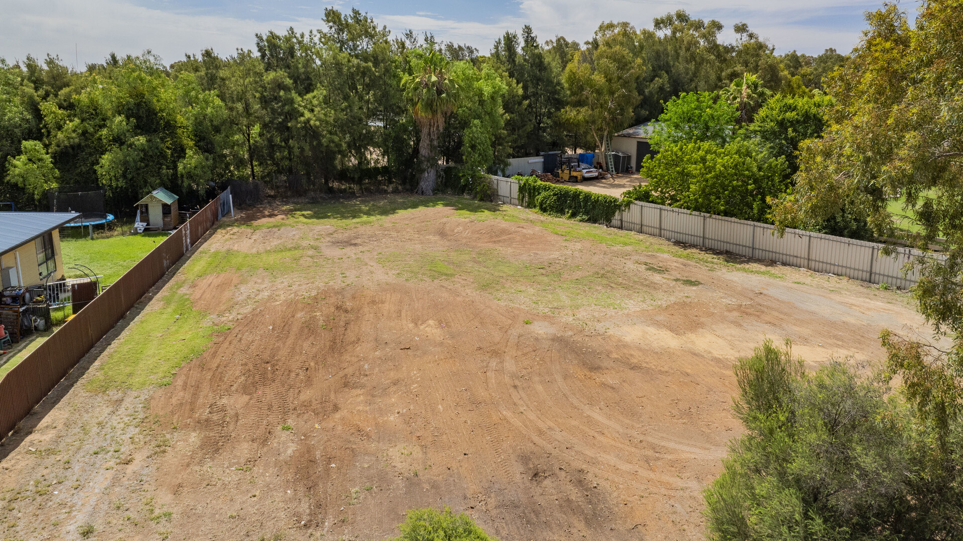 37 Hay Road, Darlington Point NSW 2706 - photo 4