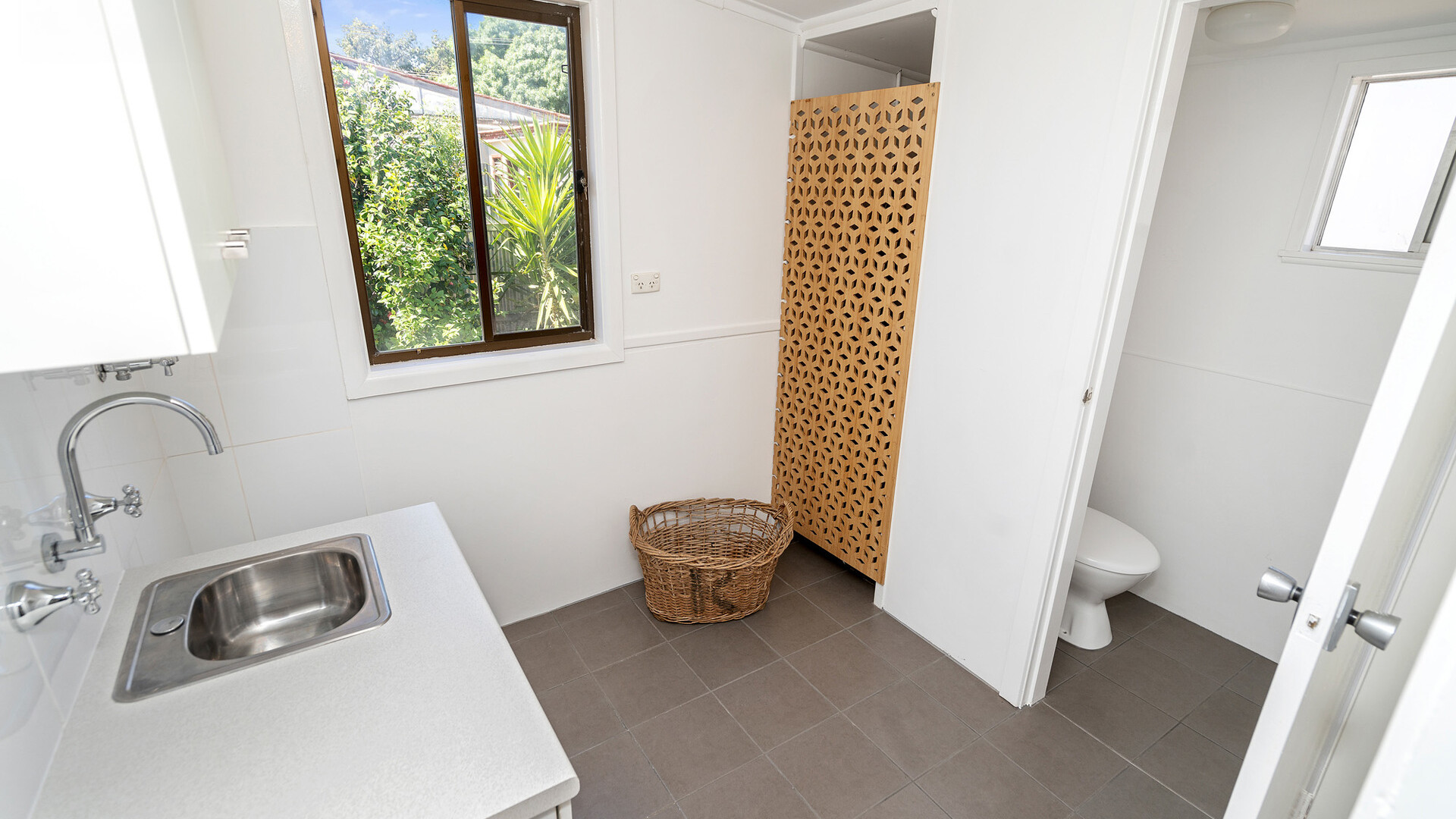 92 Parkes Street, Temora NSW 2666 - photo 13