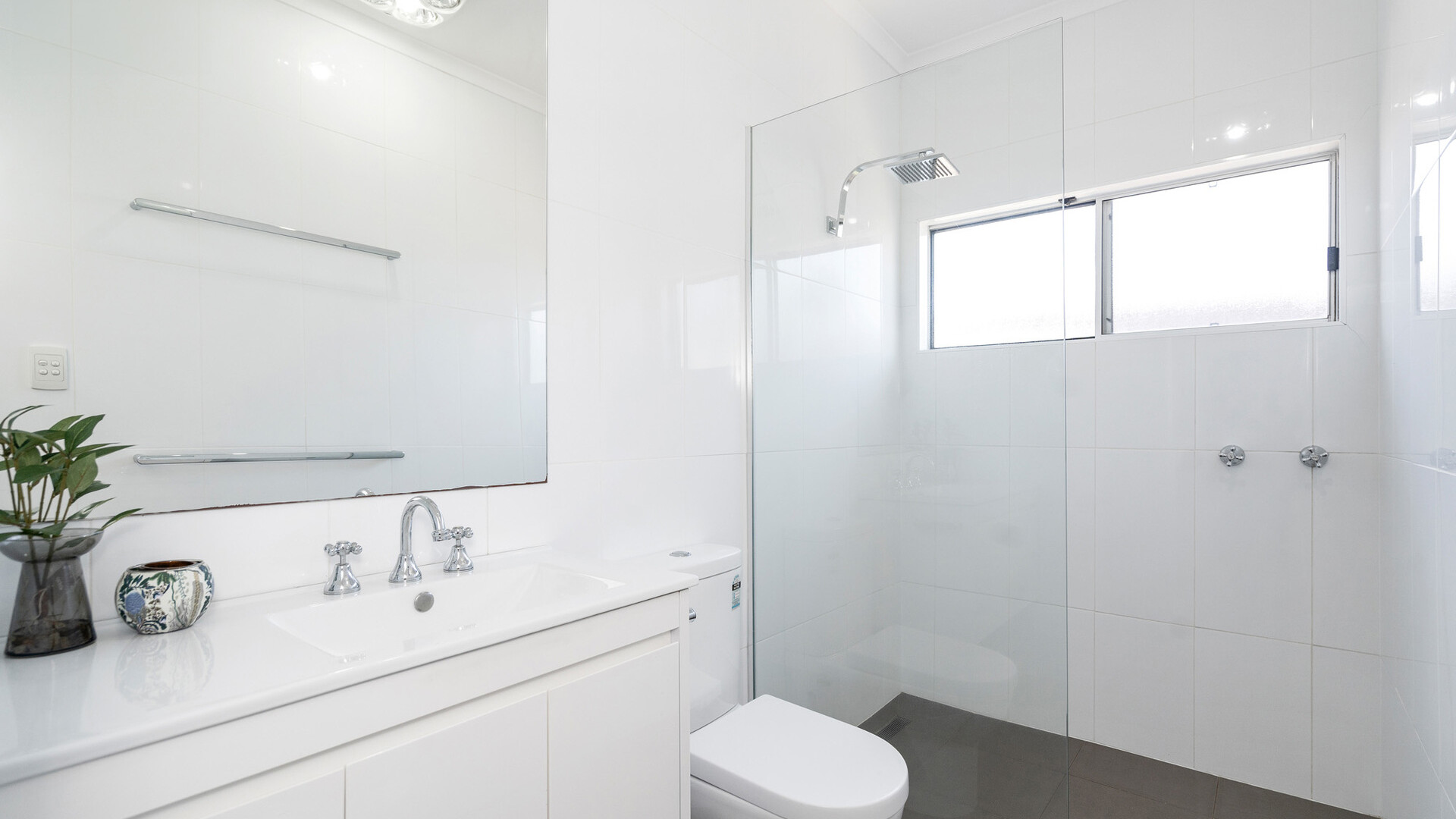 92 Parkes Street, Temora NSW 2666 - photo 15