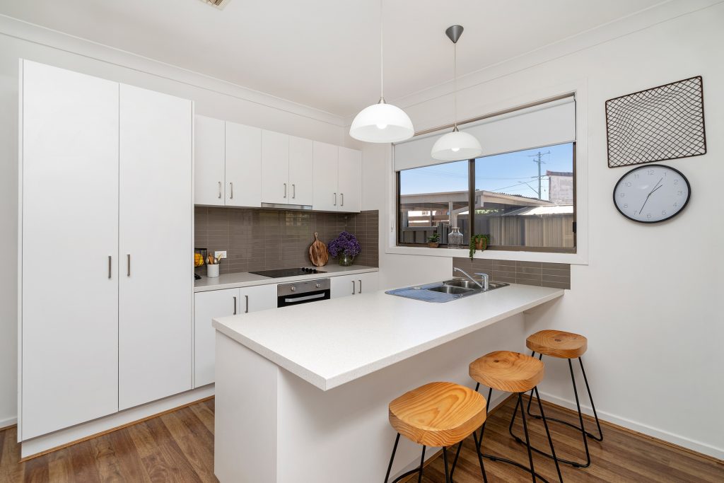 92 Parkes Street, Temora NSW 2666 - photo 3