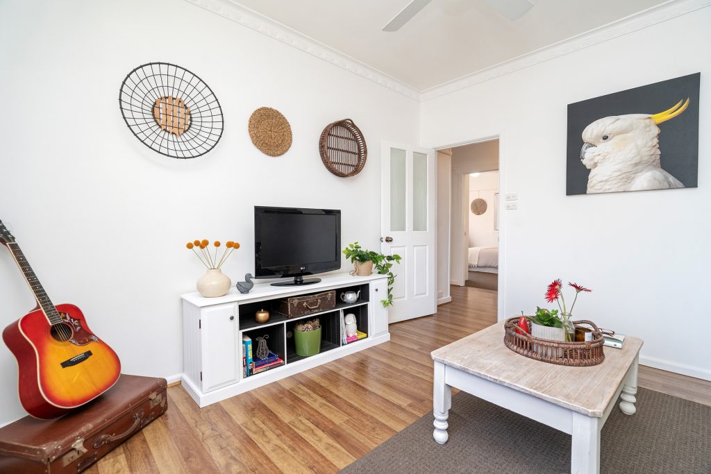 92 Parkes Street, Temora NSW 2666 - photo 5
