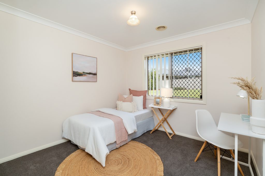 37 Kaloona Drive, Bourkelands NSW 2650 - photo 14