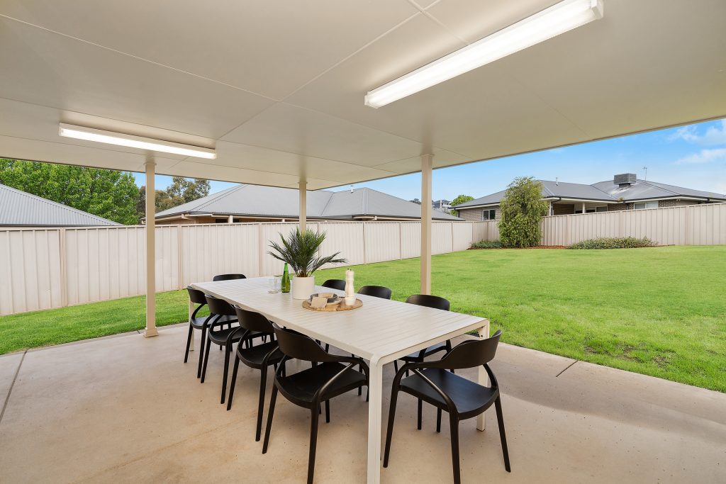 37 Kaloona Drive, Bourkelands NSW 2650 - photo 19