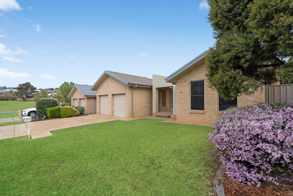 37 Kaloona Drive, Bourkelands NSW 2650 - photo 20