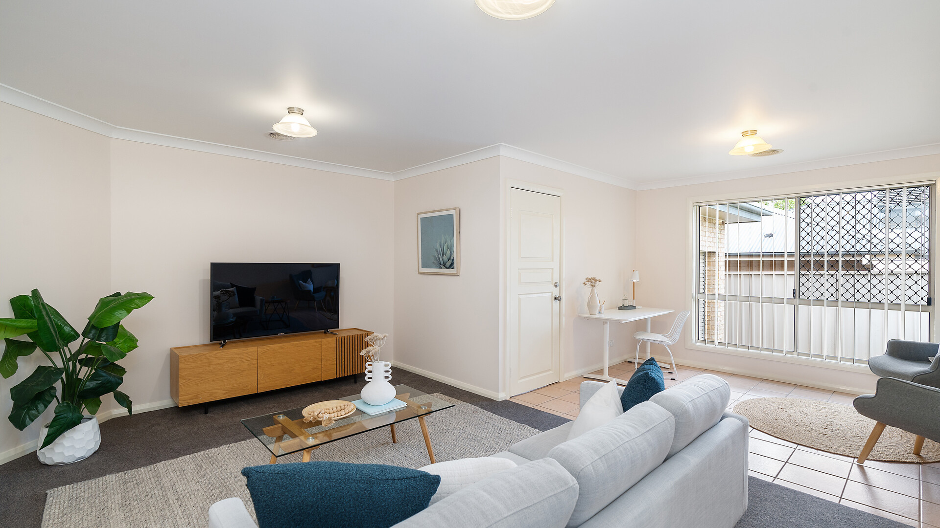 37 Kaloona Drive, Bourkelands NSW 2650 - photo 3