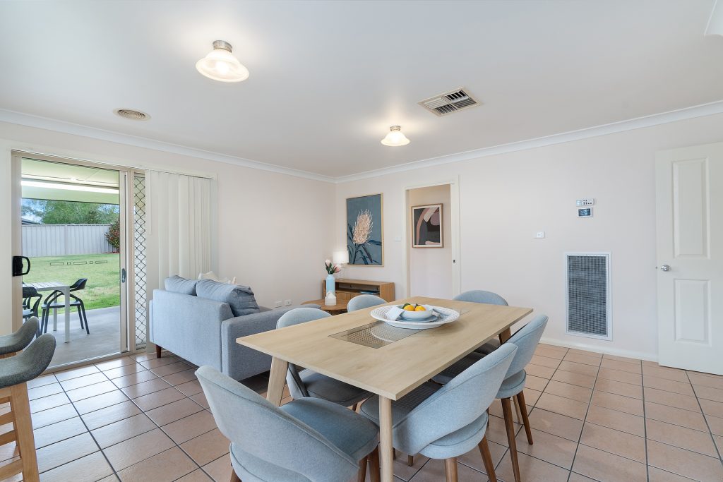 37 Kaloona Drive, Bourkelands NSW 2650 - photo 9
