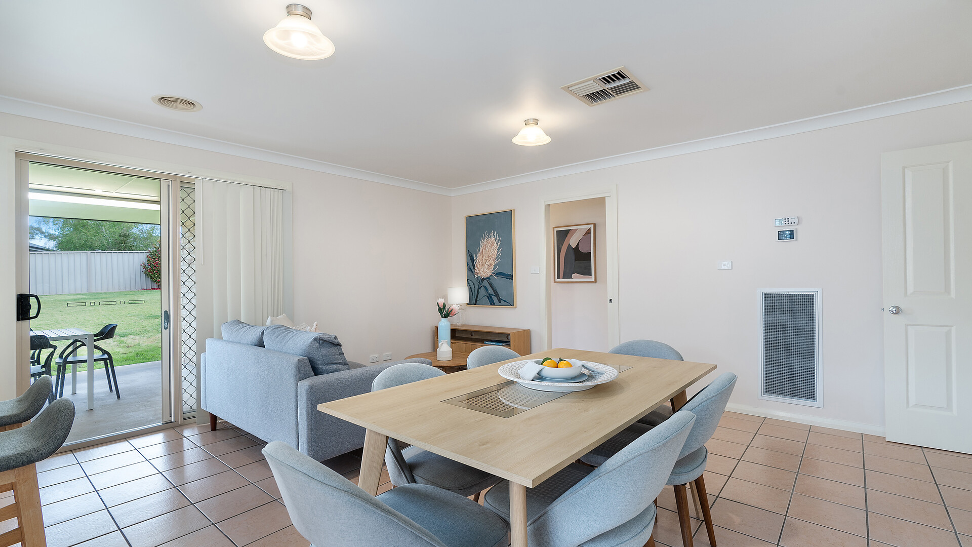 37 Kaloona Drive, Bourkelands NSW 2650 - photo 9