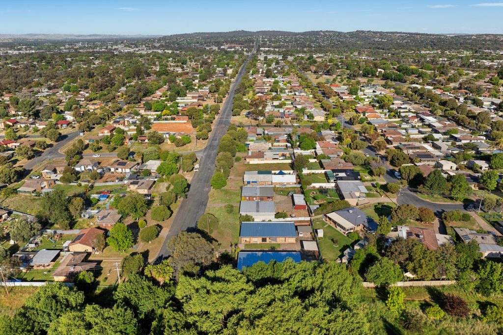 5/272 Fernleigh Road, Ashmont NSW 2650 - photo 13