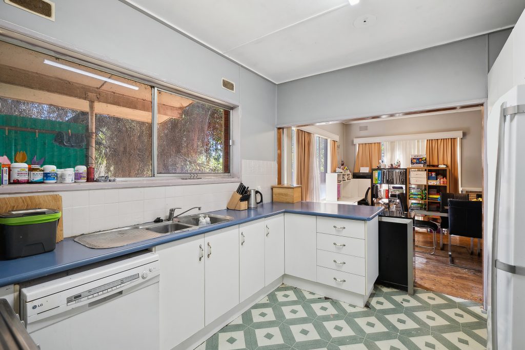 62 Wirilda Street, Leeton NSW 2705 - photo 4