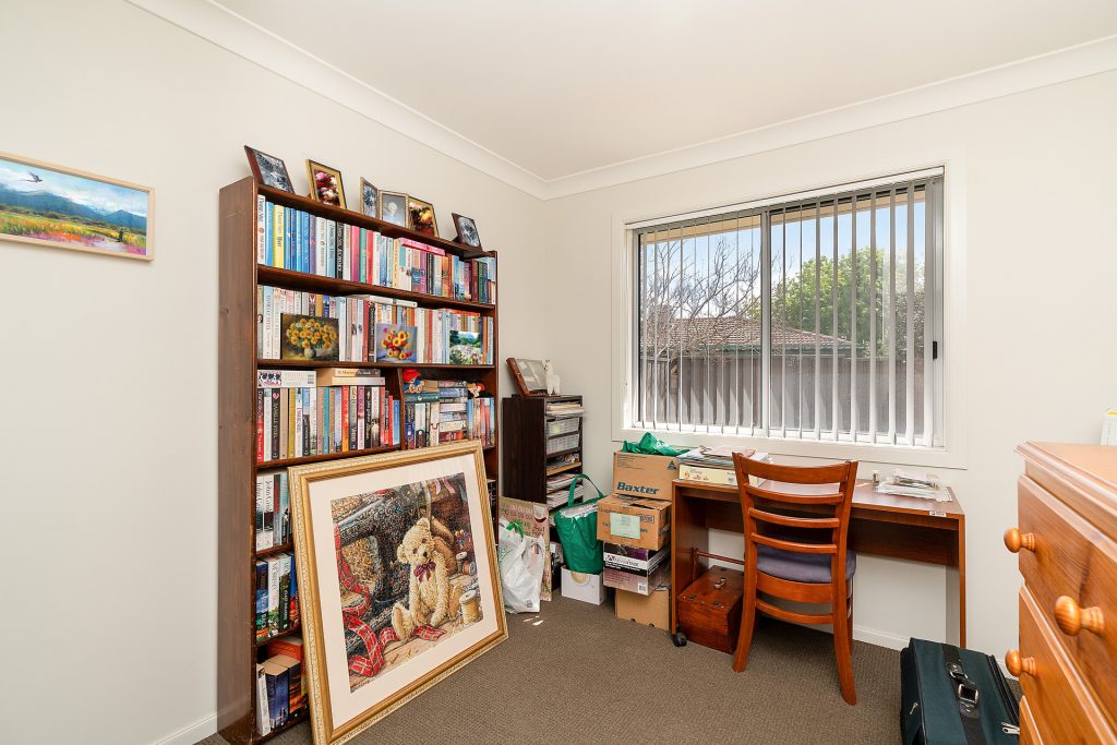 1B Grinton Avenue, Ashmont NSW 2650 - photo 11
