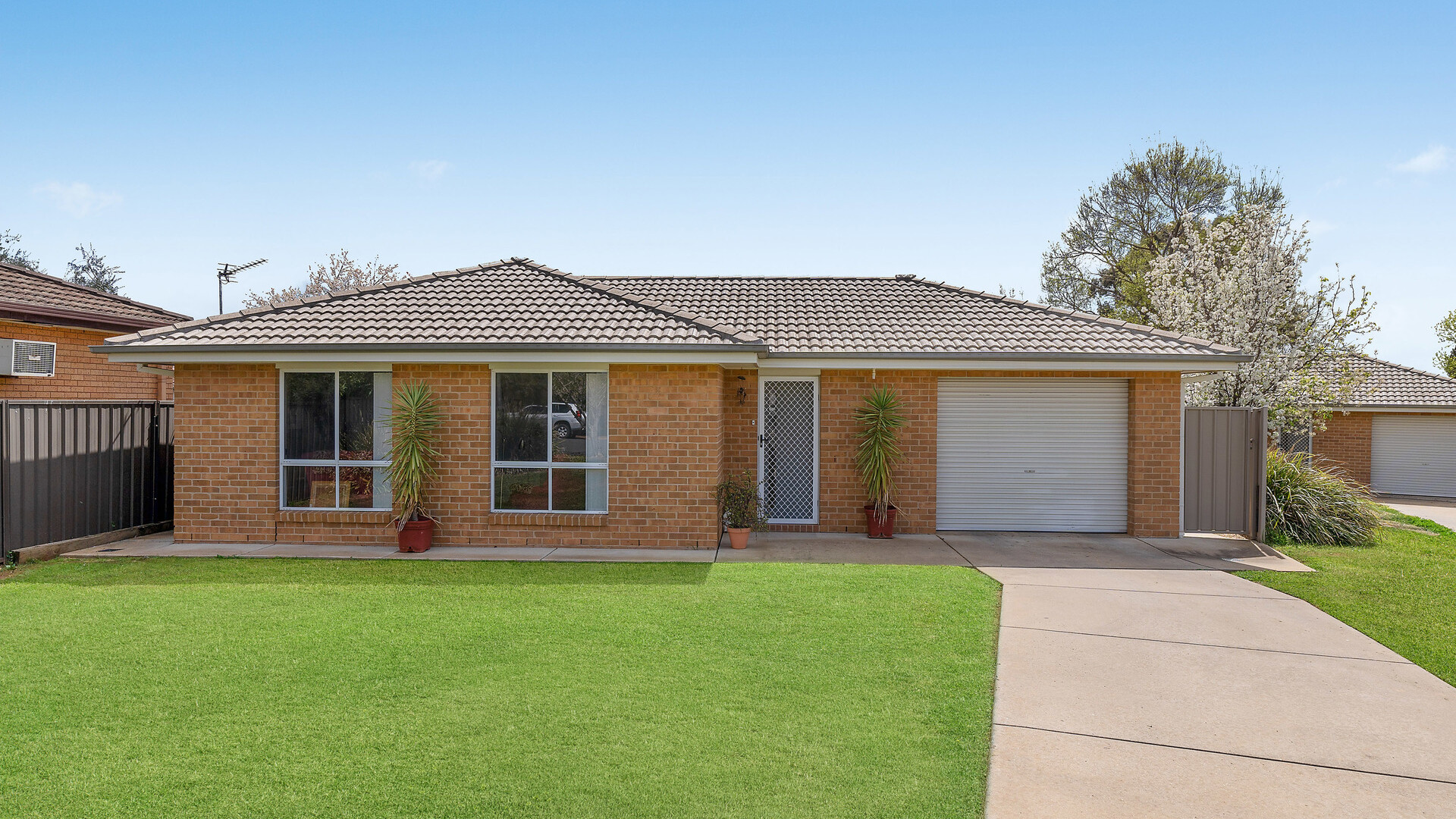 1B Grinton Avenue, Ashmont NSW 2650 - McGrath Riverina