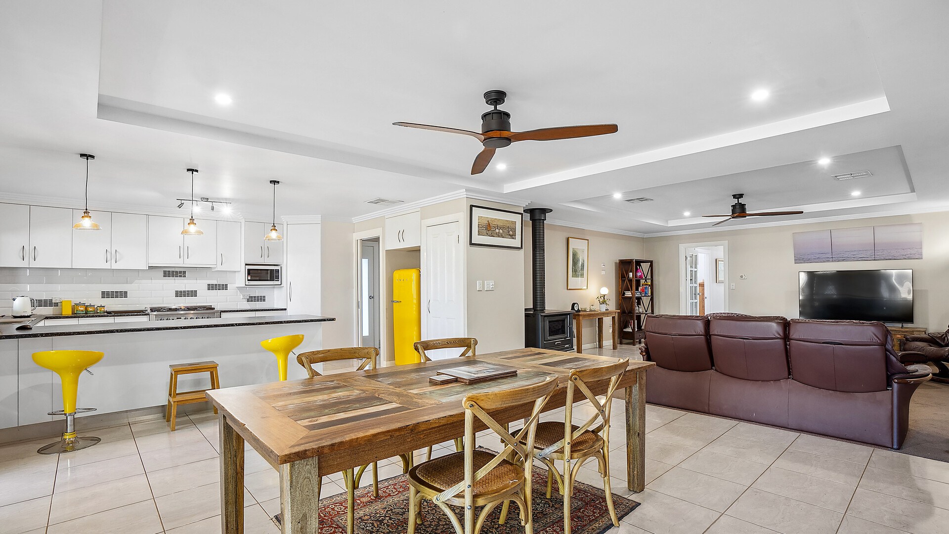 140 Polaris Street, Temora NSW 2666 - photo 2