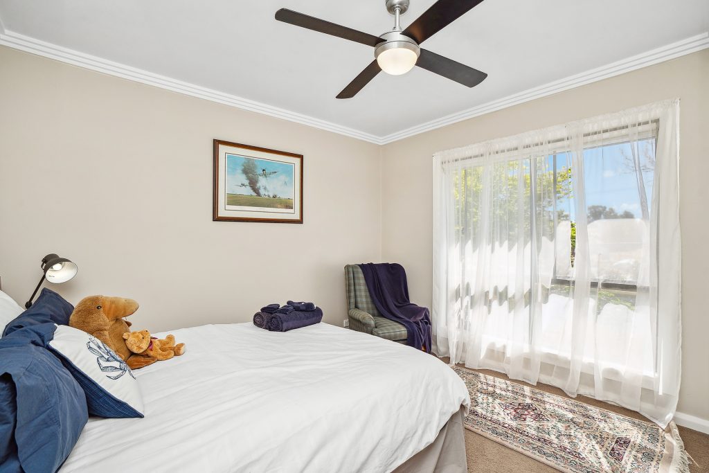 140 Polaris Street, Temora NSW 2666 - photo 14
