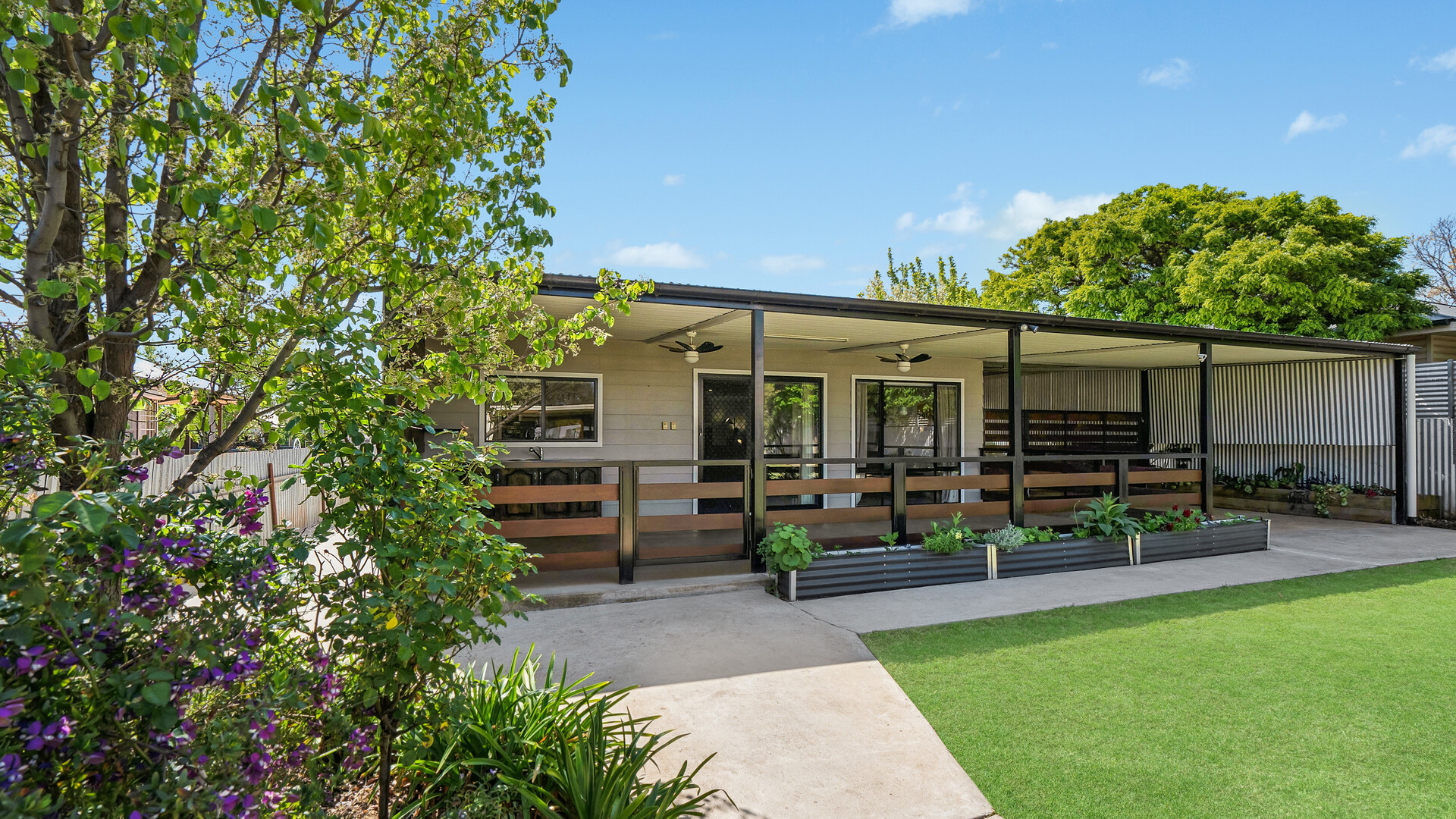 140 Polaris Street, Temora NSW 2666 - photo 17