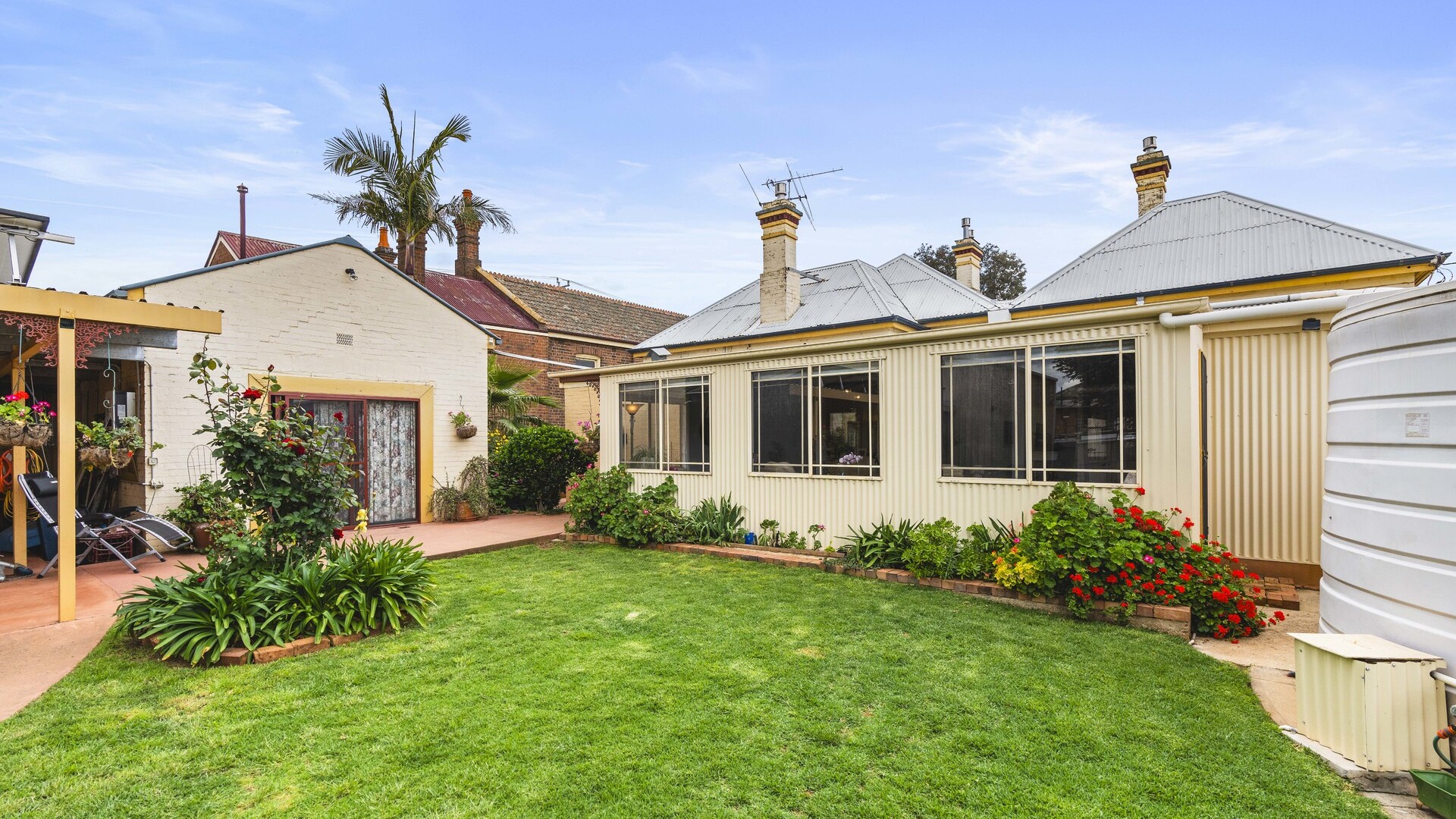 162 Deboos Street, Temora NSW 2666 - photo 27