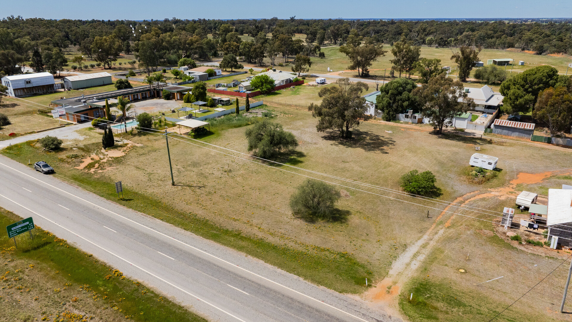 33 Berrembed Street, Grong Grong NSW 2652 - photo 4