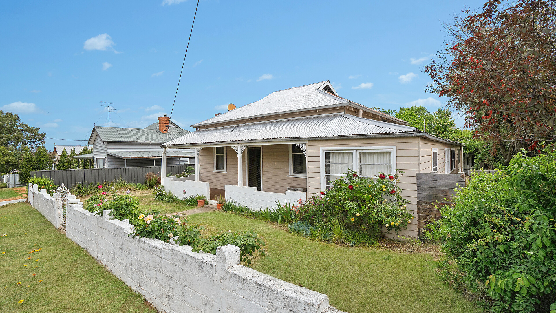 16 Willans Street, Narrandera NSW 2700 - photo 2