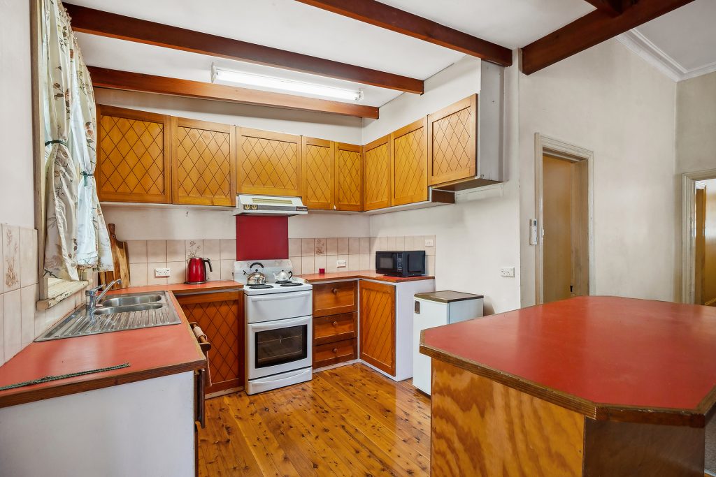 16 Willans Street, Narrandera NSW 2700 - photo 3