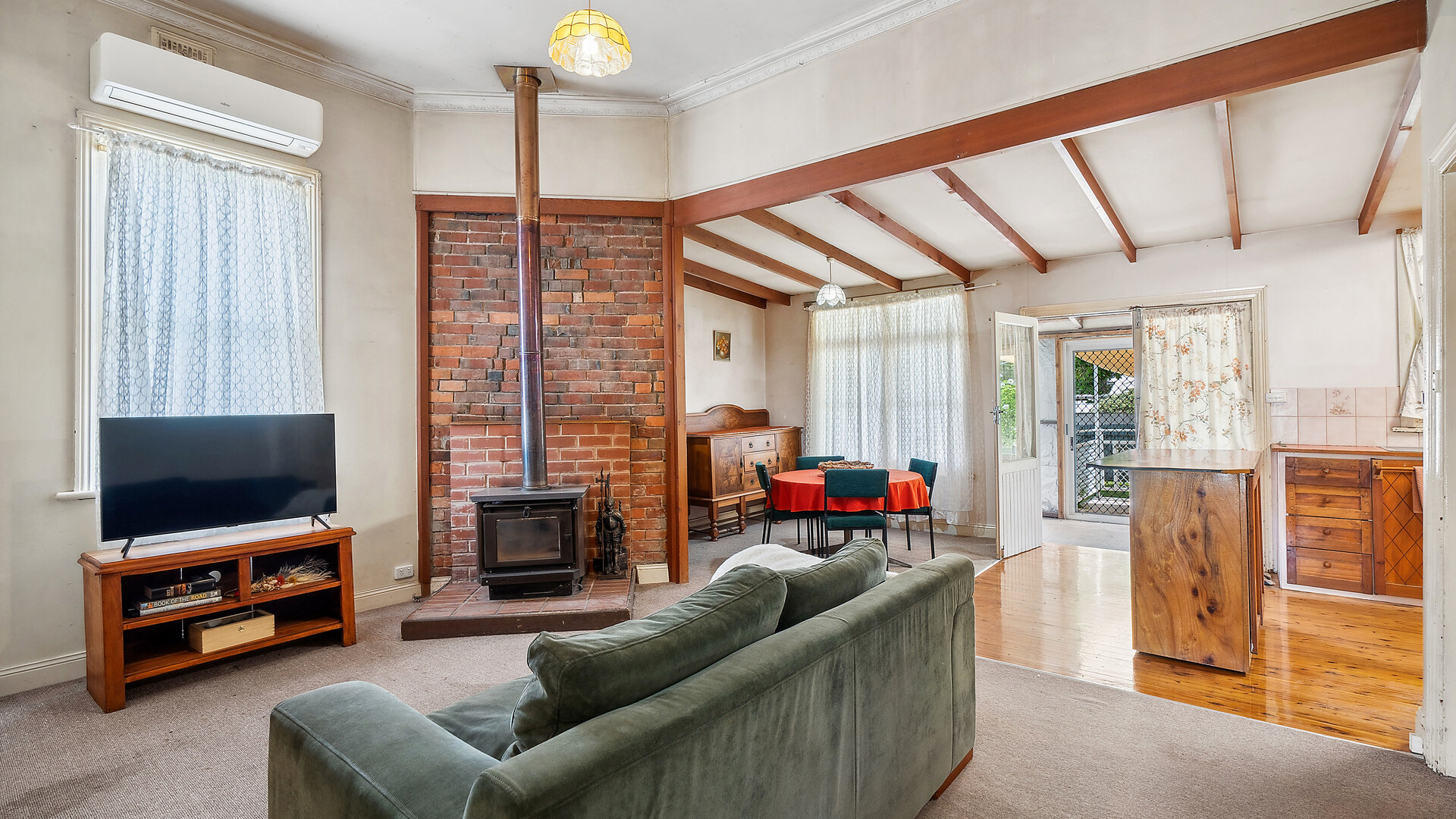 16 Willans Street, Narrandera NSW 2700 - photo 7