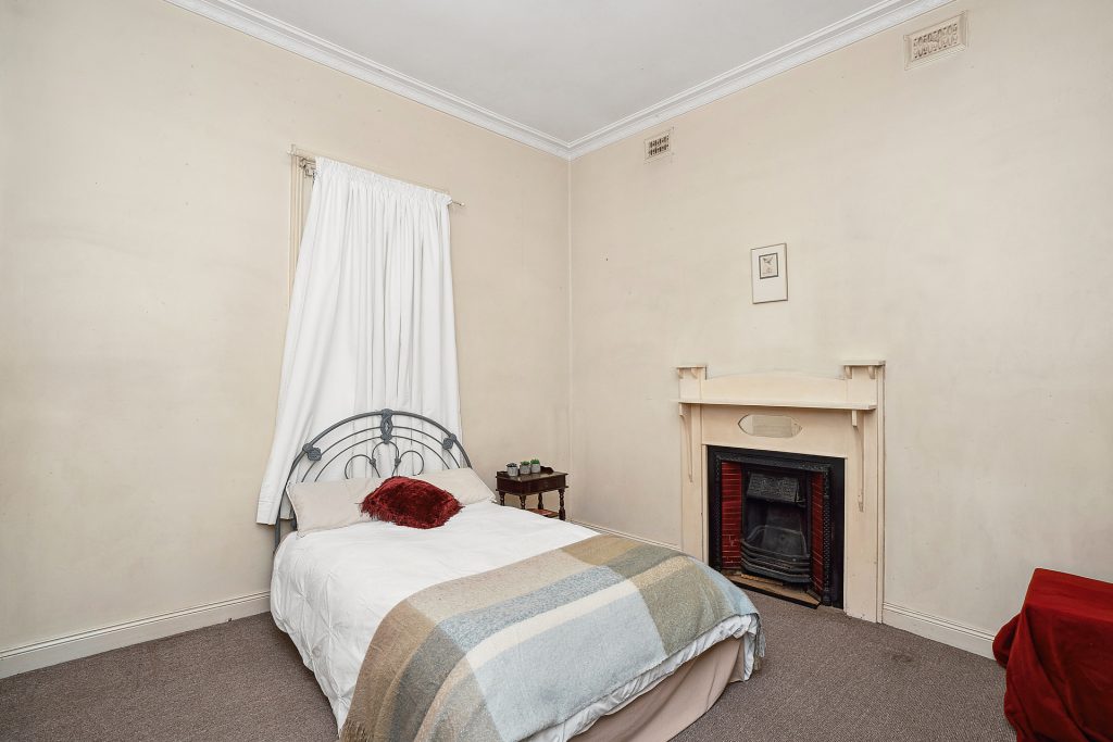 16 Willans Street, Narrandera NSW 2700 - photo 9