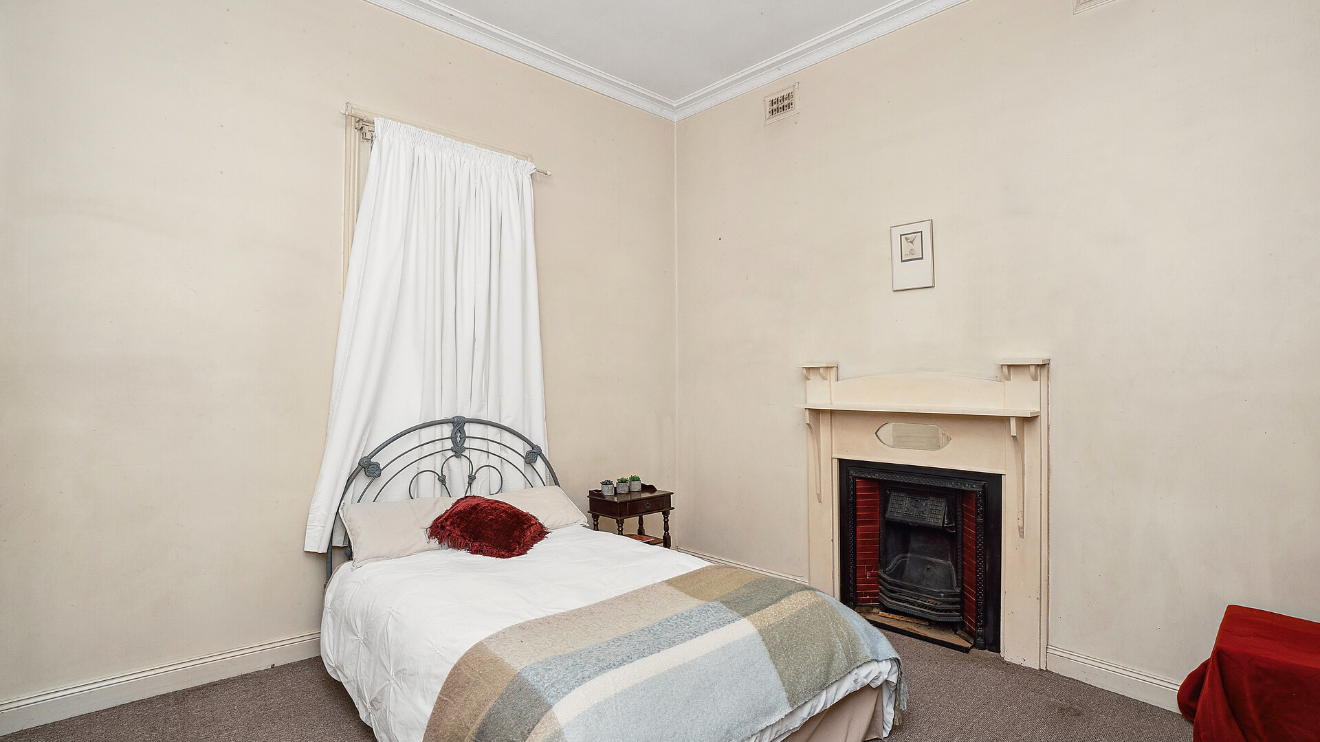 16 Willans Street, Narrandera NSW 2700 - photo 9